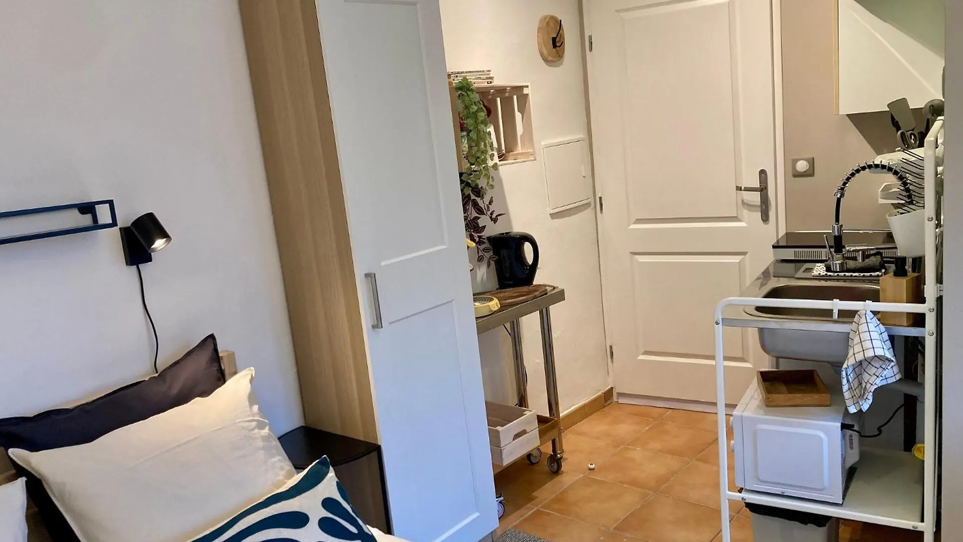 Aux 4 Logis Appart-Hotel - Studio Le Terra - Petit Dejeuner Inclus 1Ere Nuit 푸아